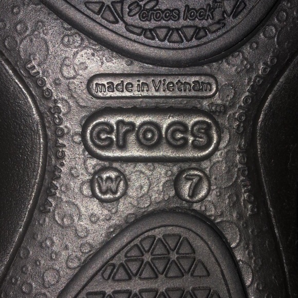 Black Crocs - Picture 5 of 5